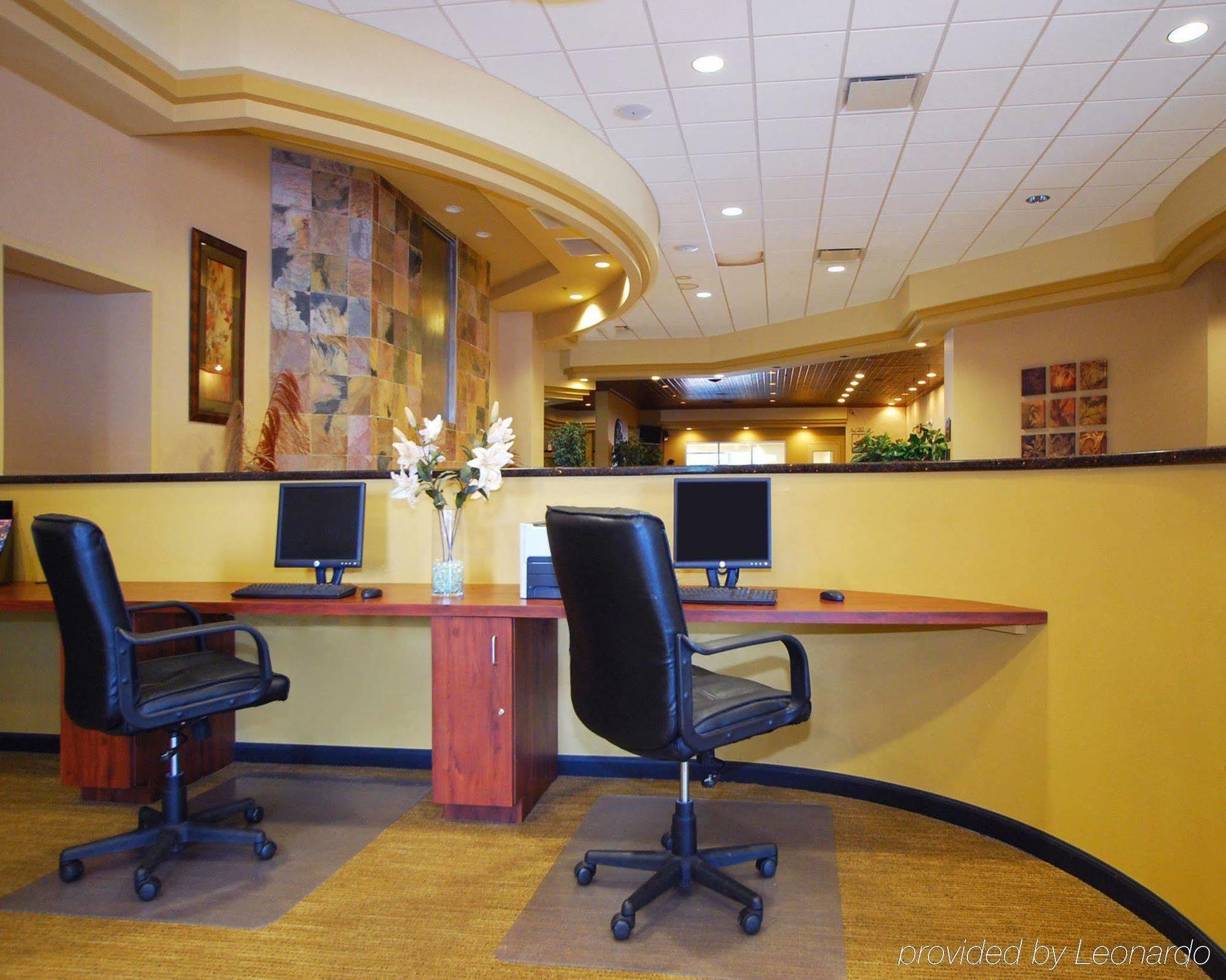 Clarion Hotel & Conference Center Colorado Springs Exterior photo